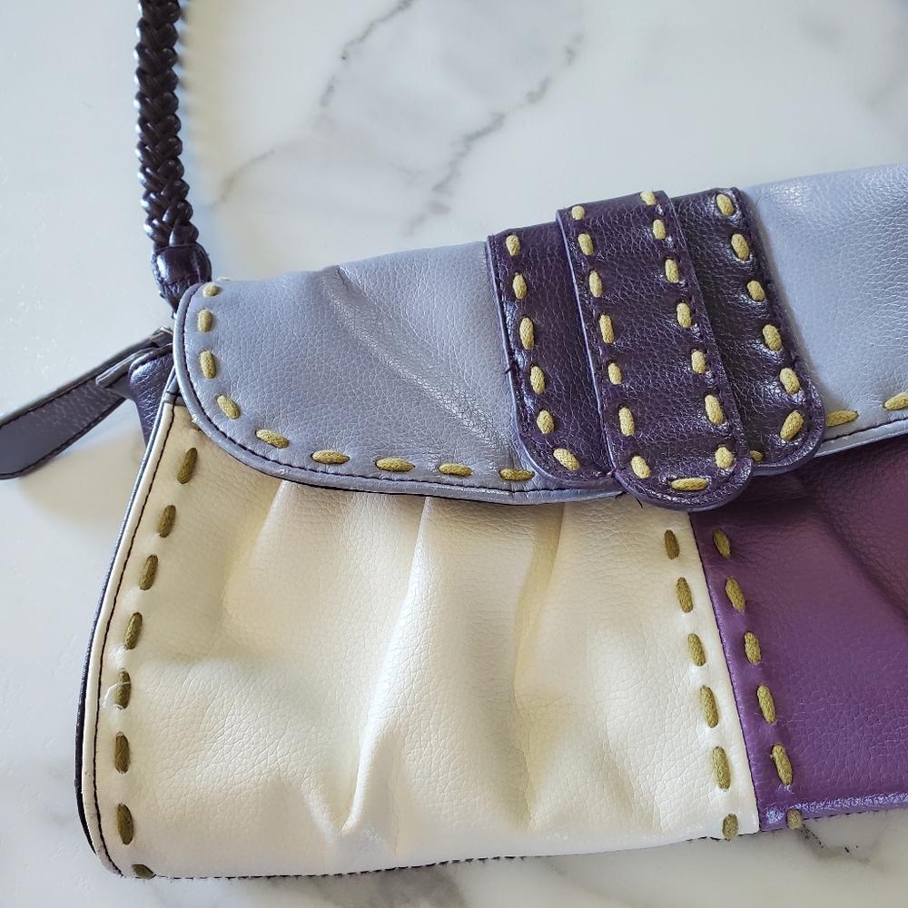 Purple & White Purse with stitching accents CUTE - Picture 2 of 16
